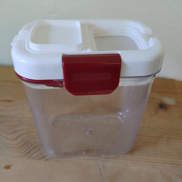 Progressive Powdered Sugar Keeper EUC red lid clasp - Picture 1 of 3